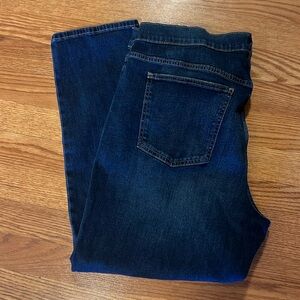 NWOT-GAP DENIM GIRLFRIEND JEANS